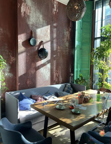 Основной зал  в «Гиви to me на улице Ткачей» фотография №3