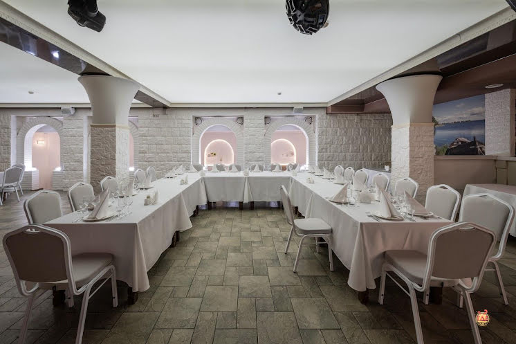 Основной зал  в «Братина» фотография № 1