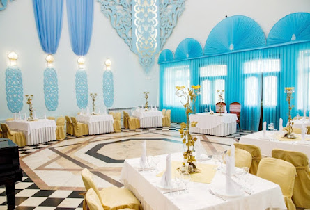 Зал «Хрустальный» в Зал «Хрустальный»