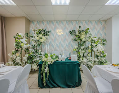  ресторан Люкс