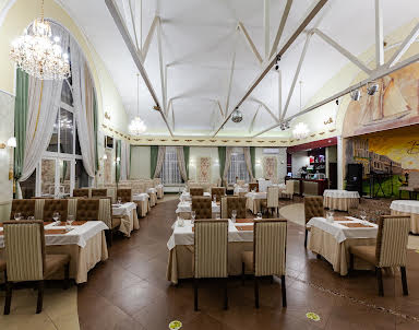  ресторан Венеция на ул. 40 лет Октября