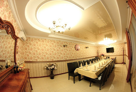Банкетный зал на 20 персон в Банкетный зал на 8 персон