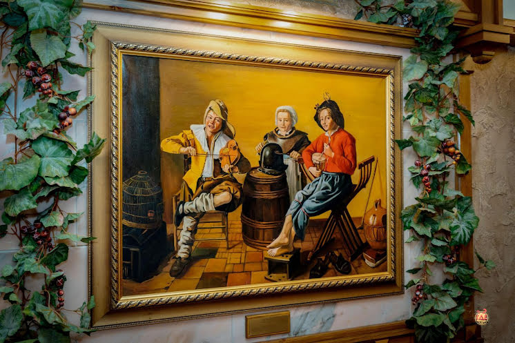 Зал ресторана  в «Готика на Ангарской» фотография №5