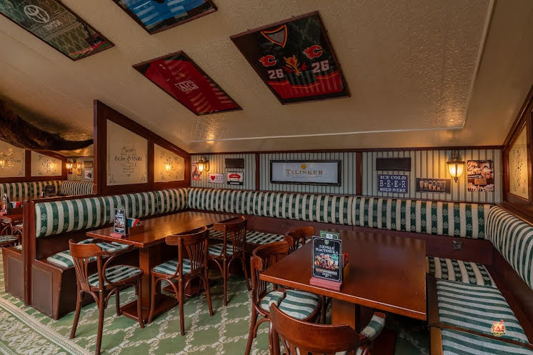 Зал ресторана  в «Шон О'Нилл» фотография №8