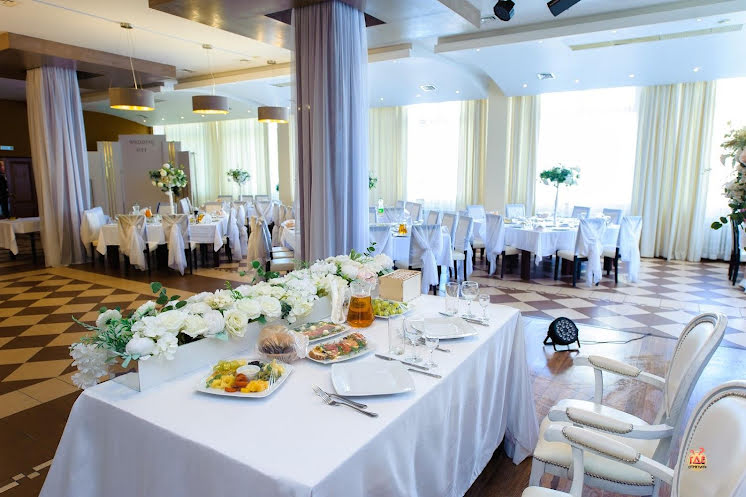 Зал на 170 человек в «В Ростошах» фотография №8