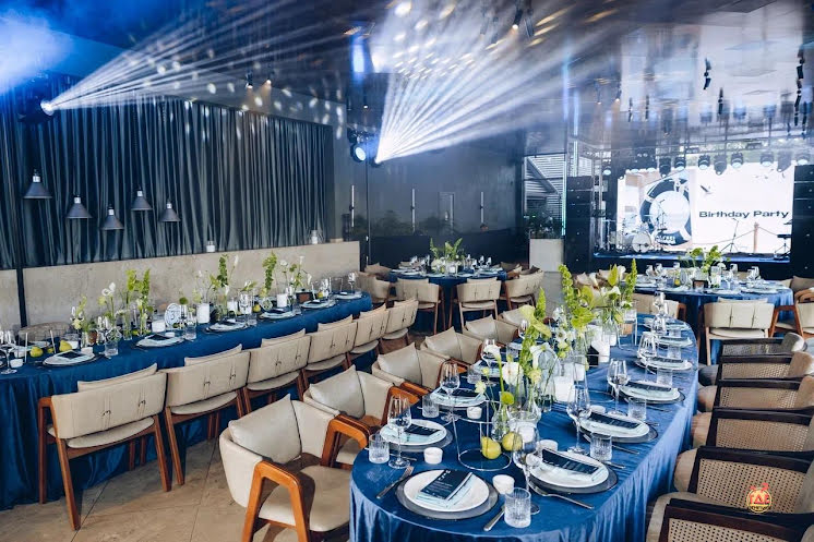 Основной зал в «Mooring» фотография №3