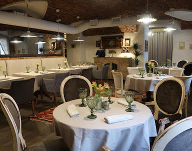  ресторан Миндаль