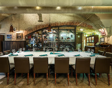  ресторан Stroganoff Steak House