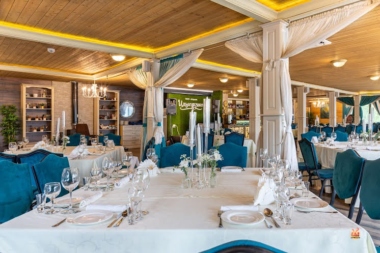 Основной зал в «Жульен» фотография №8