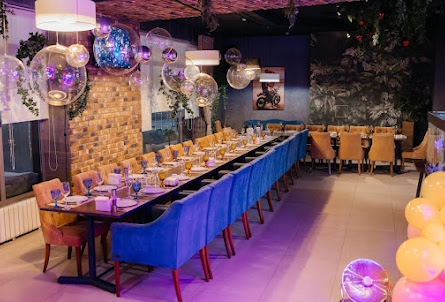 Основной зал в Основной зал