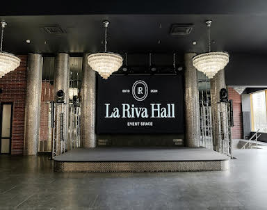  ресторан La Riva Hall