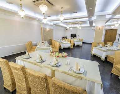  ресторан Аструс