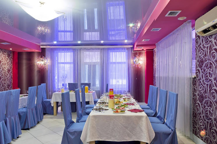 Зал на 70 человек в «Венский Дворик» фотография №10