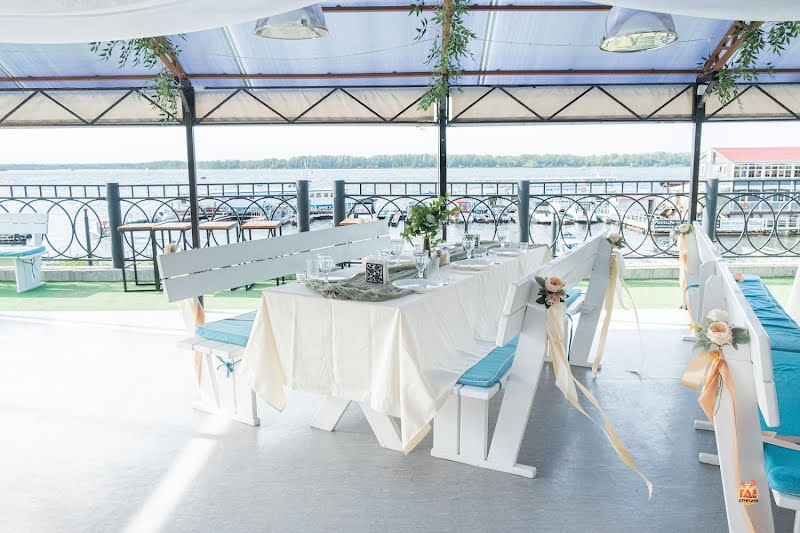 Белуга на Волге фотография №1