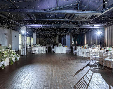  ресторан Двин Холл