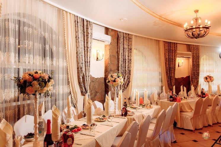 Зал на 60 человек в «Замок» фотография №1