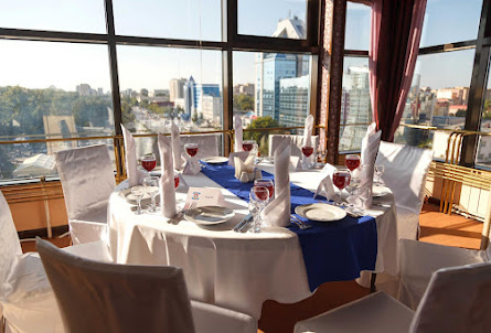 Зал «Натали» в Зал «Полякофф»