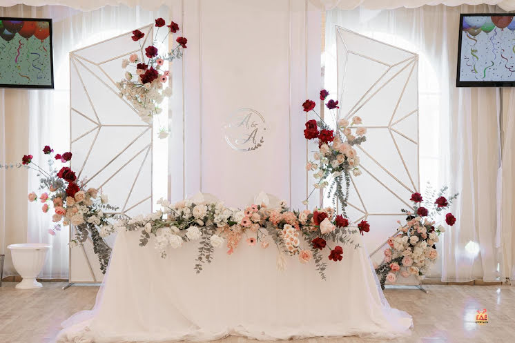 Большой банкетный шатер в «Белая лошадь» фотография №4