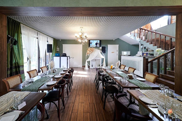 Основной зал  в «Victoria Village» фотография №8