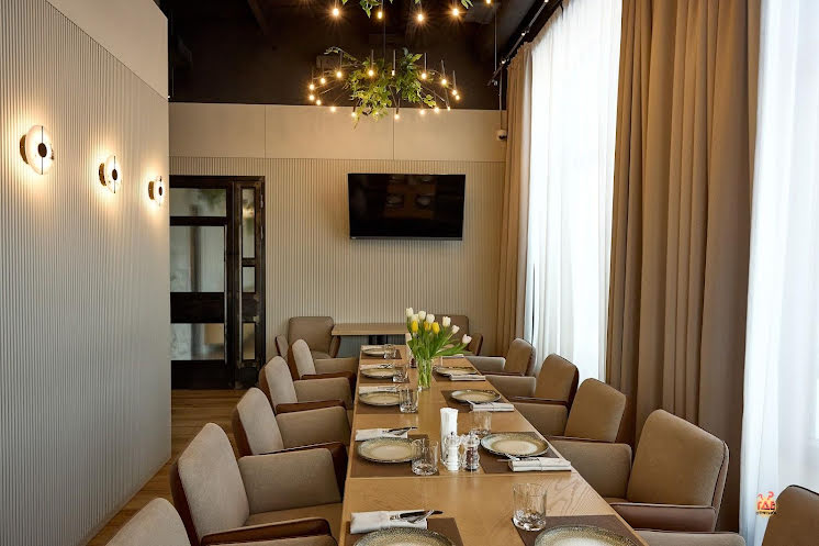 Большой банкетный зал в «Корова» фотография №10