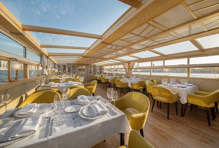 Палуба  в Палуба 