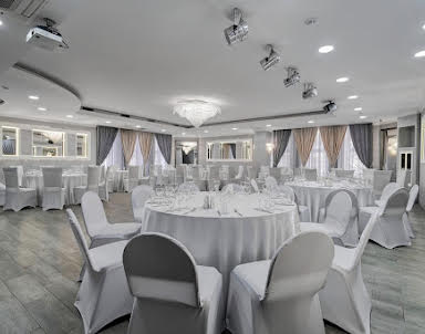  ресторан Октябрьская