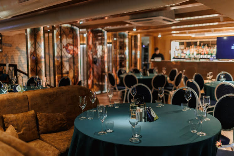 Зал на 2 этаже  в «Mixtura bar» фотография №4