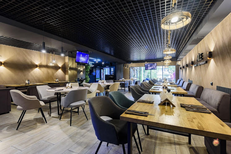 Основной зал в «Aile на Братьев Касимовых» фотография №6