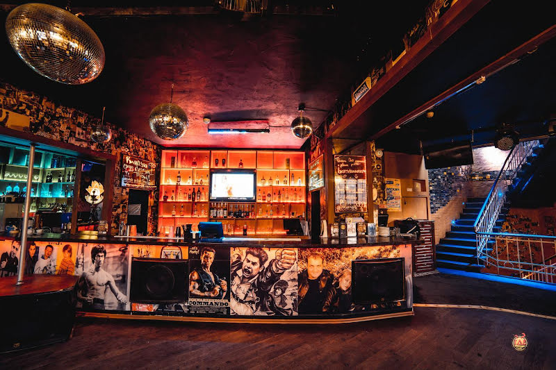 Руки ВВерх! Бар на Грибоедова фотография №6