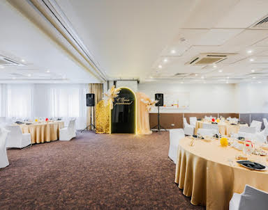  ресторан Novotel Yekaterinburg Centre