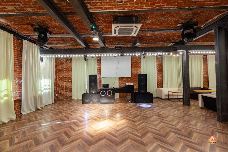 Зал Loft 300 в «Loft  Фарфор» фотография №15