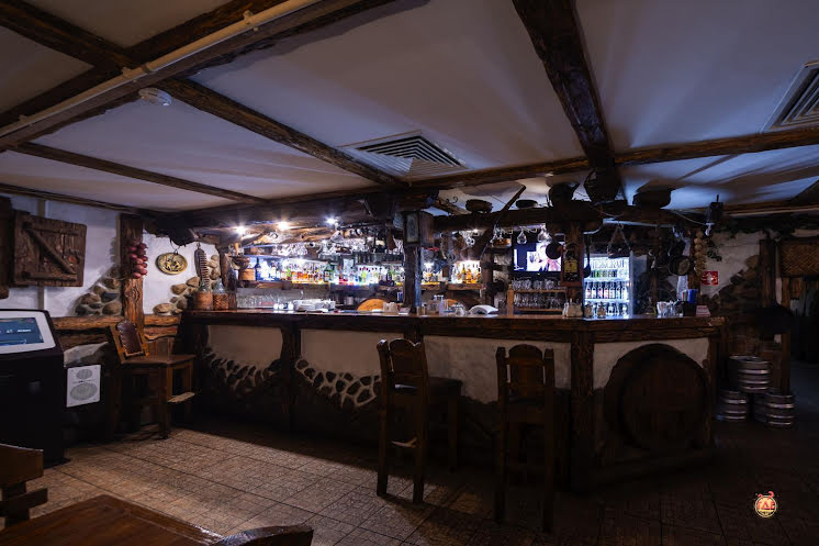 Зал ресторана  в «Три перца» фотография №7