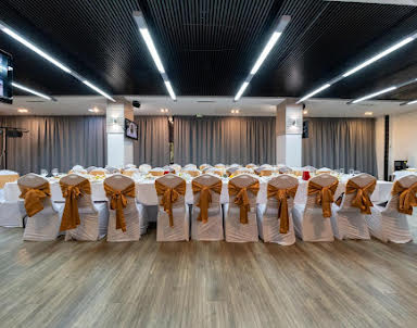  ресторан Маринс Парк Отель Екатеринбург