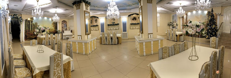 Большой зал в «Дворянское гнездо» фотография №1