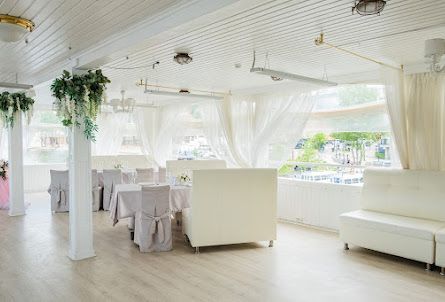 Зал «Белый» в Зал «Синий»