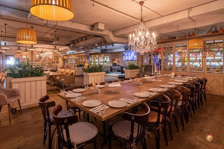 Основной зал в «Кувшин» фотография №12