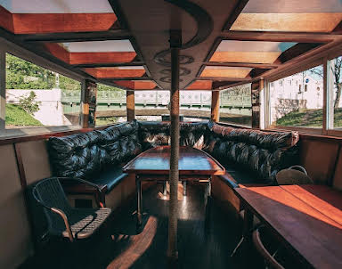  ресторан YES BOAT