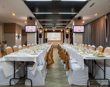  ресторан Маринс Парк Отель Екатеринбург