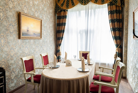 Зал "VIP на 8 персон" в Зал "VIP на 6 персон"