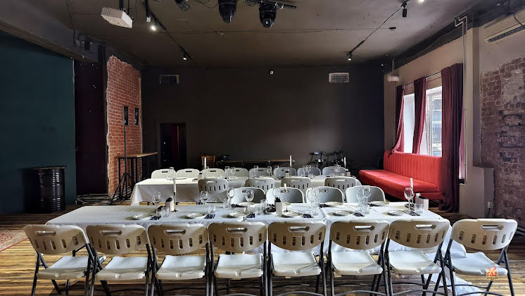 Большой зал в «Арт-Пространство «Артист»» фотография №3