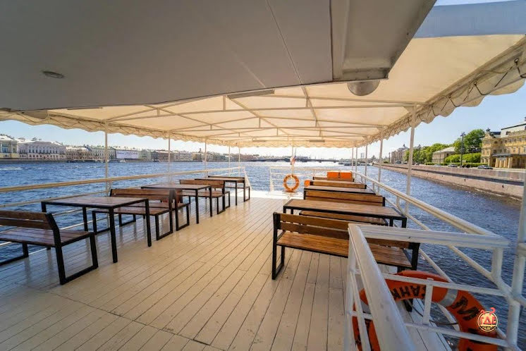 Палуба в «Теплоход "Мираж"» фотография №5