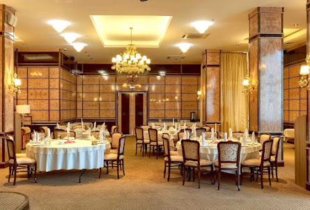 Зал «Легран» в Банкетный зал «Азнавур»