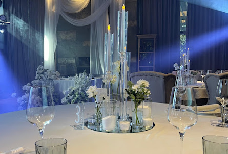 Малый зал  в Малый зал 