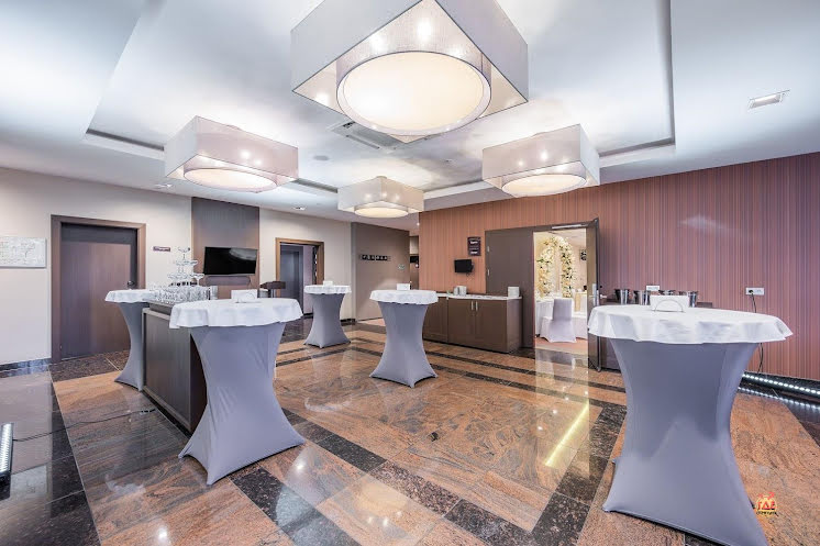 Зал «Европа» в «Tenet» фотография №7