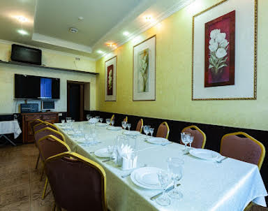  ресторан Лион на Перовской