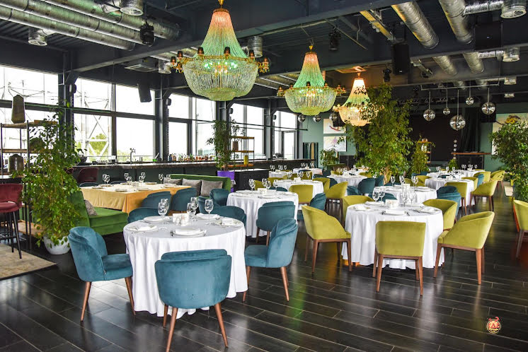 Банкетный зал на 2 этаже  в «Амбассадори» фотография №9