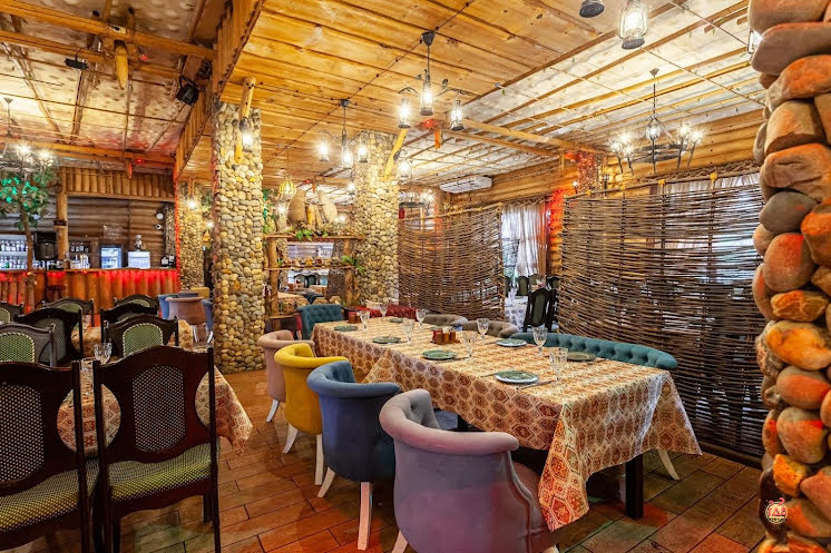 Основной зал в «Помещик на Бершанской» фотография №17