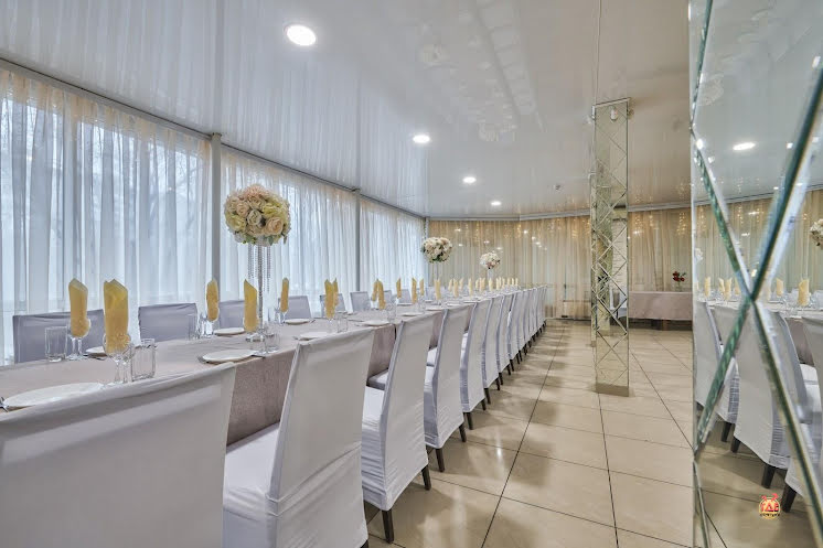 Нижний зал  в «Белая стрекоза» фотография №17