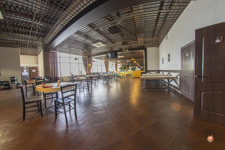 Основной зал в «Frau Gross» фотография №6