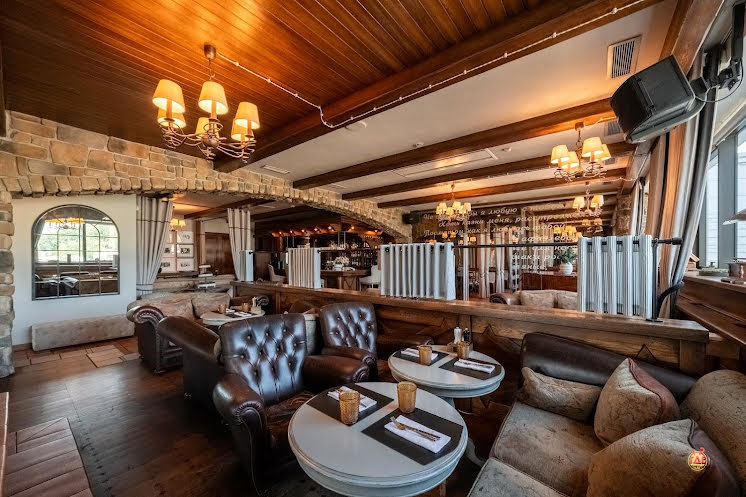 Большой панорамный зал в «Хозяин тайги» фотография №14